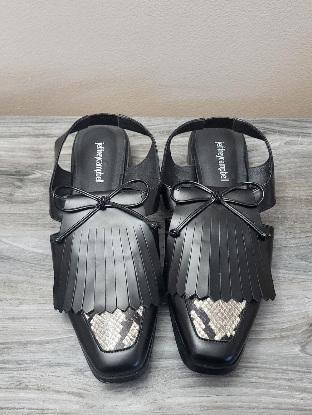 Jeffrey Campbell Oxbridge Cutout Flats Black/Snake-Print Size 9 - Picture 2 of 9